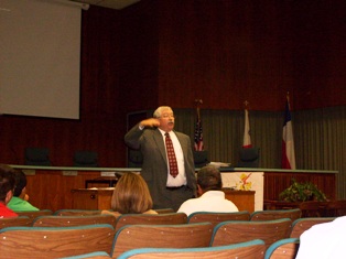 Asst City Manager discusses City Budget